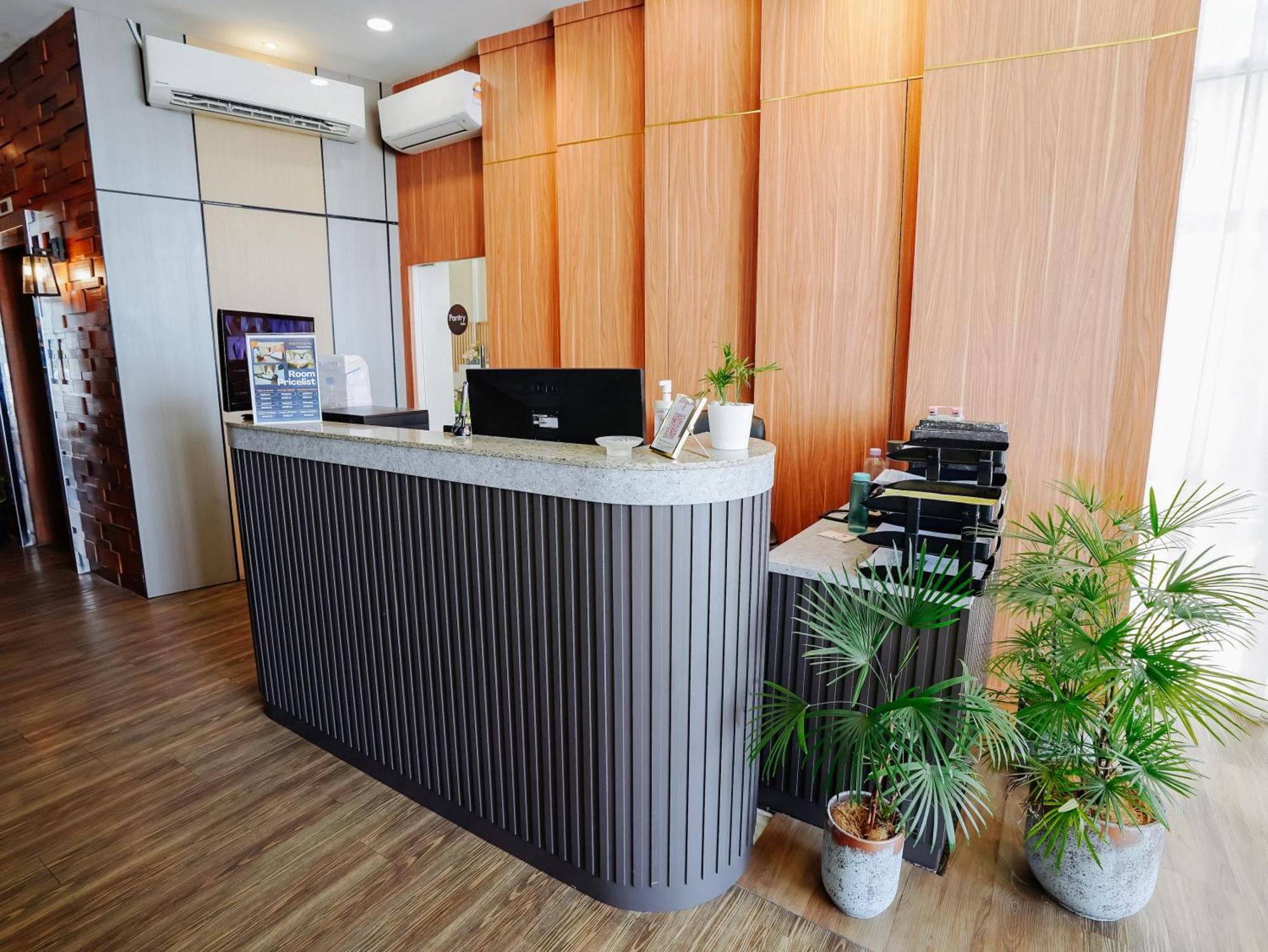 Wangs Hotel Gurney Drive George Town Buitenkant foto