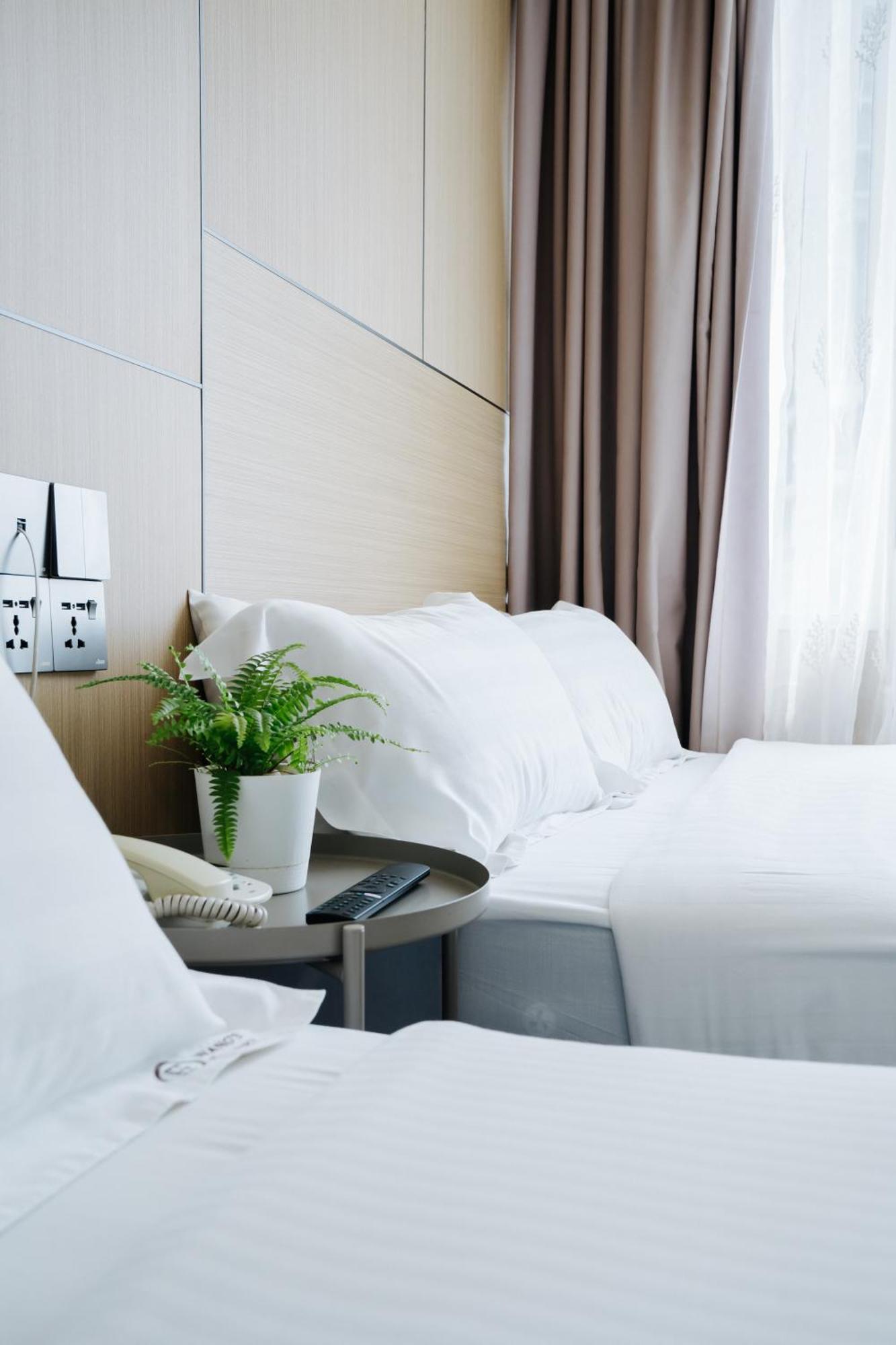 Wangs Hotel Gurney Drive George Town Buitenkant foto